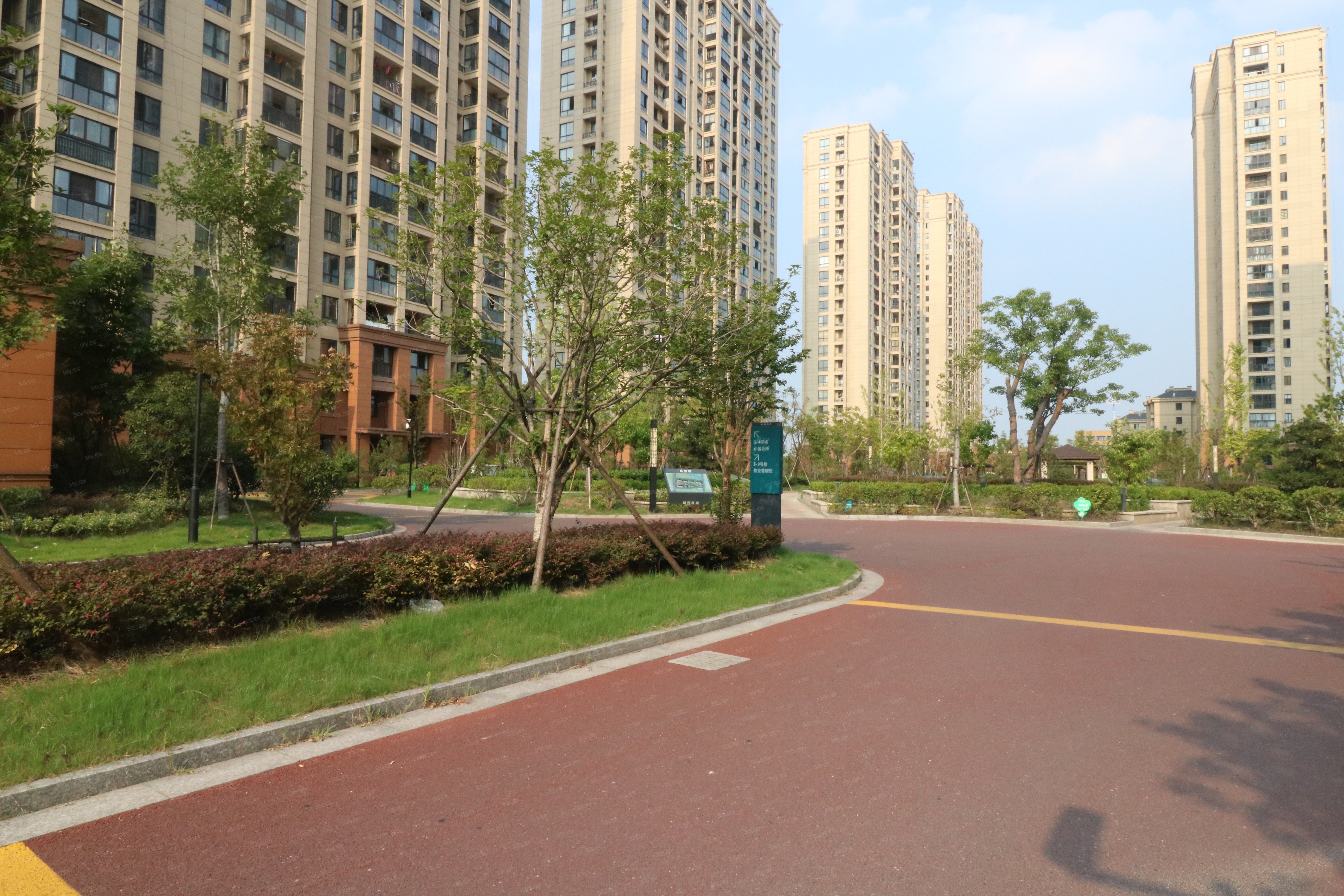 新丽名苑
