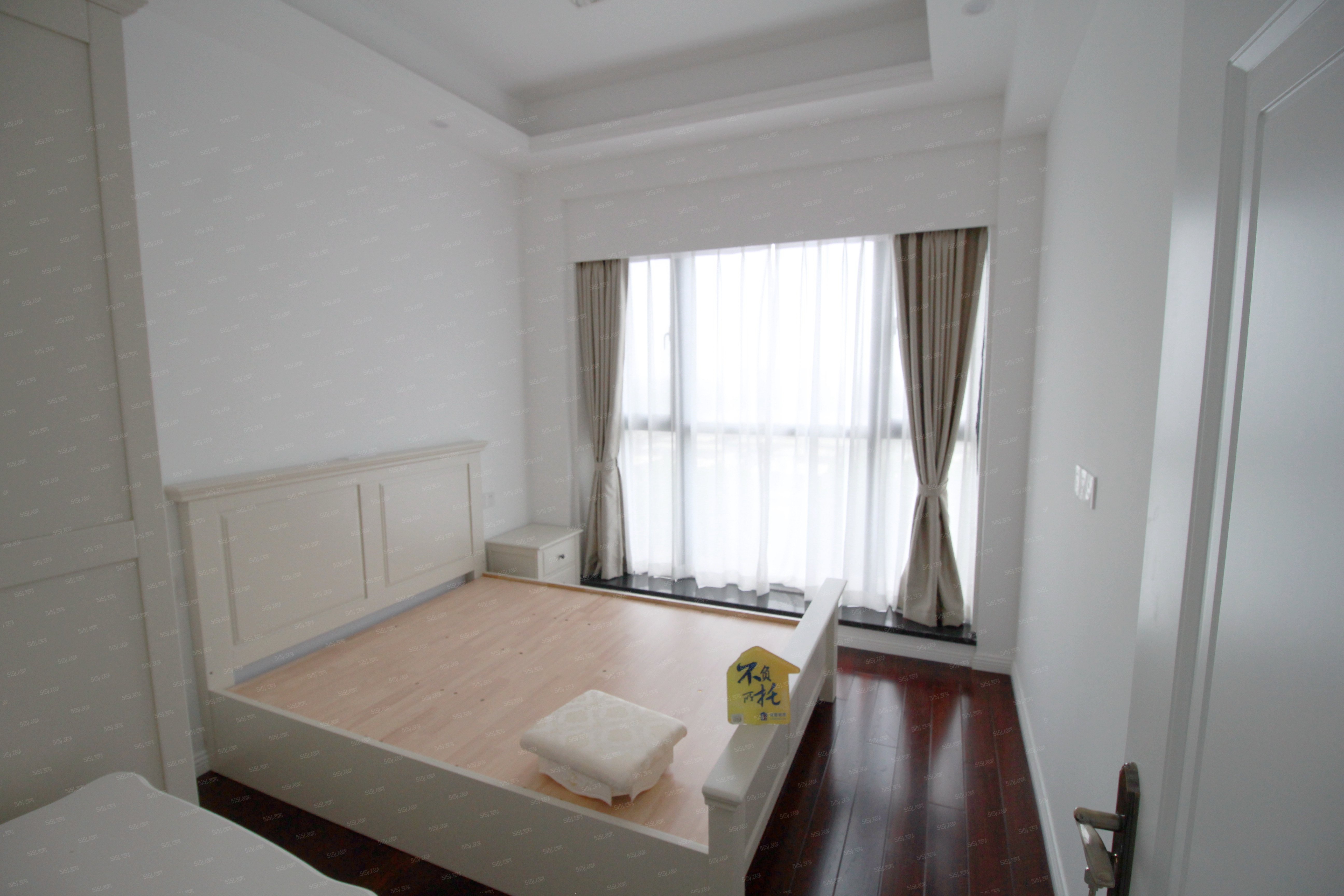 钱江国际广场 两室一厅一卫精装看房方便
