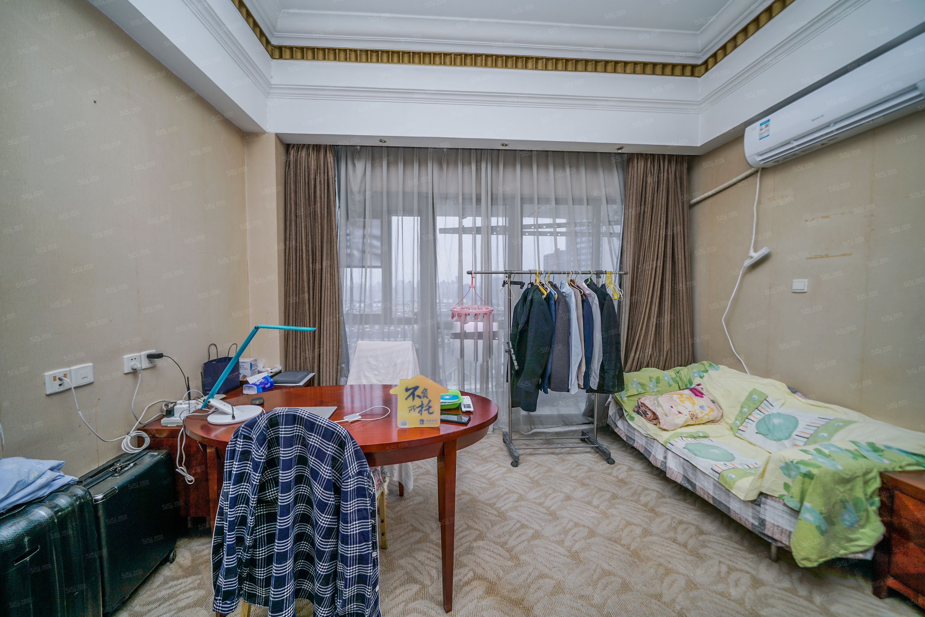 整租 · 宝善 · 财富中心酒店式公寓 · 1室1厅