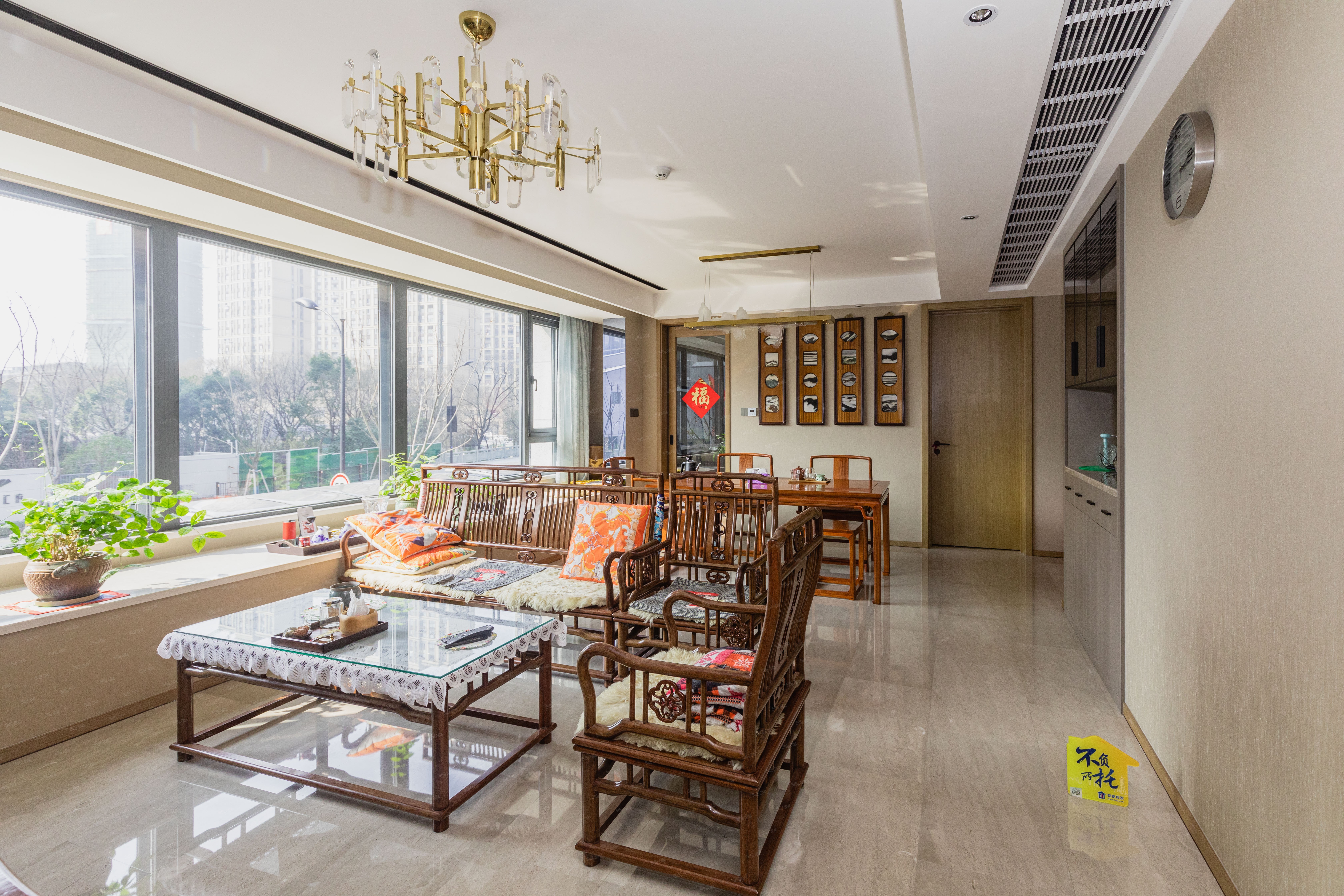 中城汇 新上房东自住 装修精美 纯边套户型 看房方便